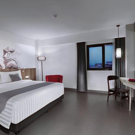 Hotel Neo Malioboro By Aston Джок'якарта Екстер'єр фото