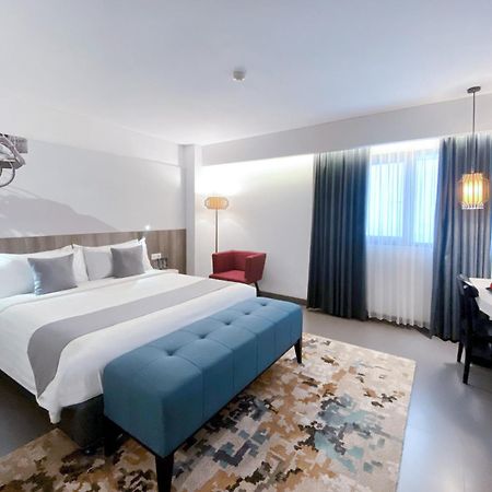 Hotel Neo Malioboro By Aston Джок'якарта Екстер'єр фото